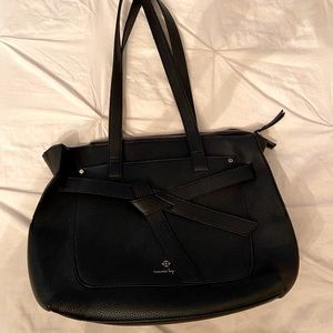 Black Leather Zip Top Shoulder Bag